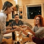 Ideen für ein Winterabendessen mit Freunden zu Hause