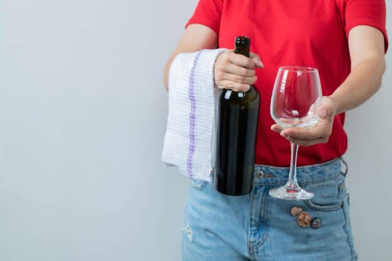 Organizar una cata de vinos en casa