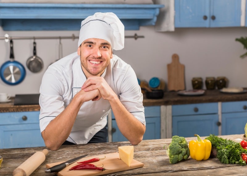 Burnout en cocineros: cómo reconocerlo y superarlo sin dejar la cocina Evitar el burnout como cocinero