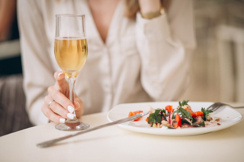 comment organiser un diner chic