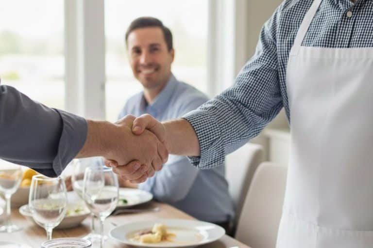 how much do you tip a private chef