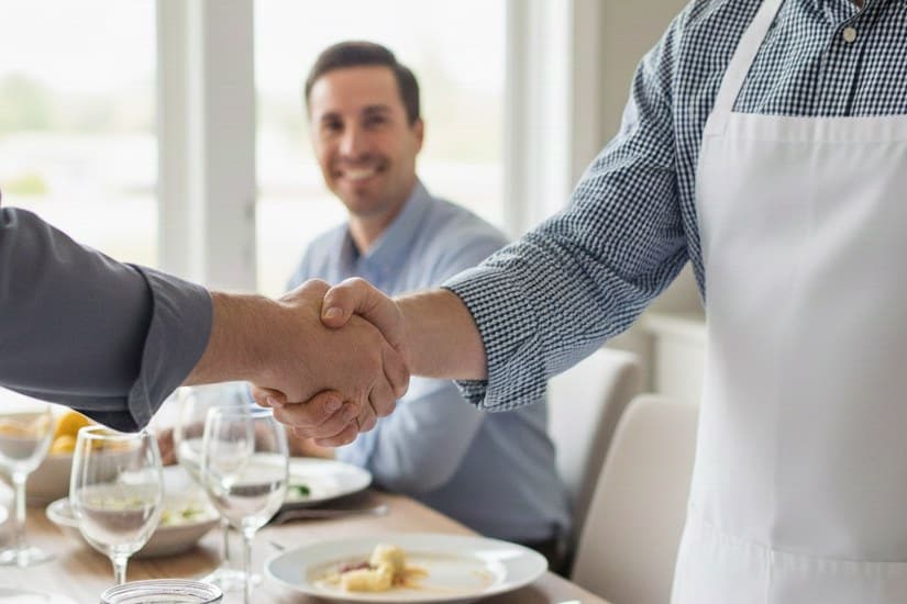 how much do you tip a private chef